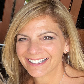 Julie Lavezarri